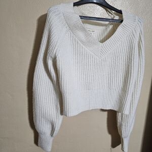White V-Neck Ribbed Knit Sweater